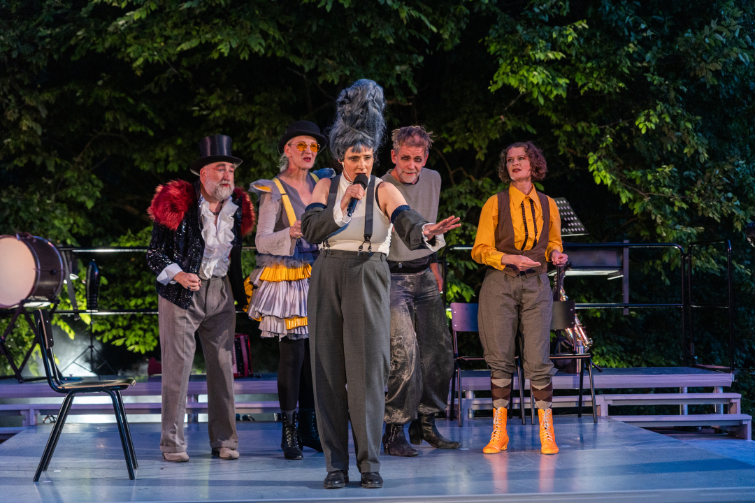 Sei vorsichtig mit der Axt