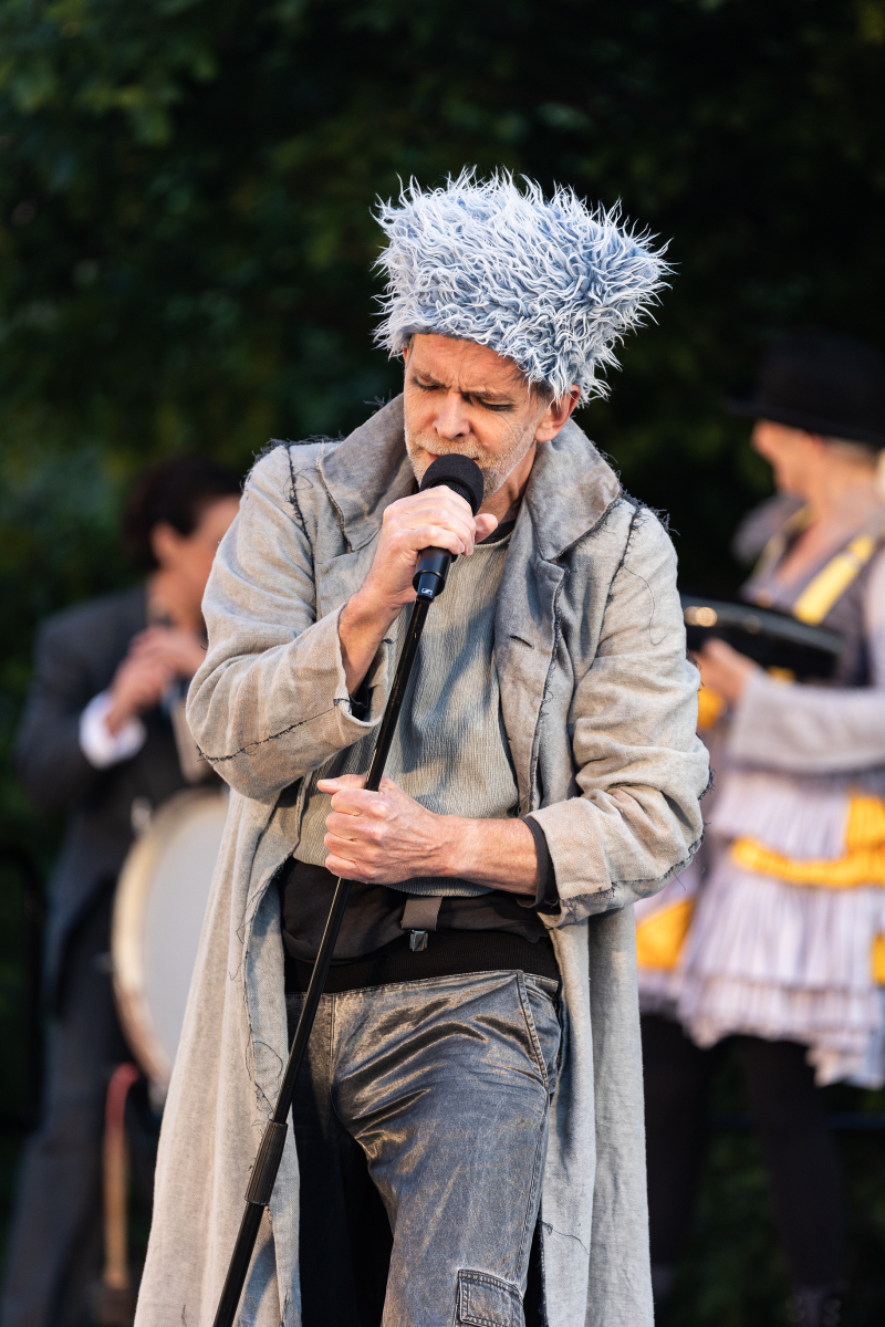 Sei vorsichtig mit der Axt